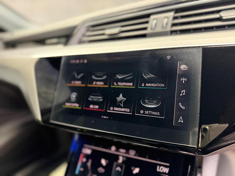 Audi e-tron 55 S line Sportback 5dr Electric Auto quattro 95kWh (408 ps) - U58