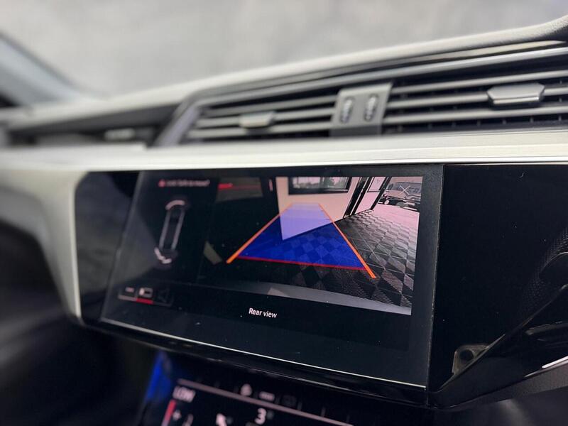 Audi e-tron 55 S line Sportback 5dr Electric Auto quattro 95kWh (408 ps) - U58