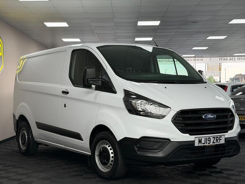 Ford Transit Custom 2.0 300 EcoBlue Panel Van 5dr Diesel Manual L1 H1 Euro 6 (105 ps) - U59