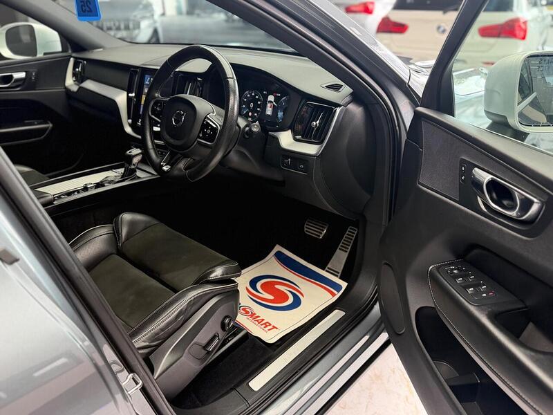 Volvo XC60 XC60 2.0 D4 R-Design Auto AWD Euro 6 (s/s) 5dr - U6