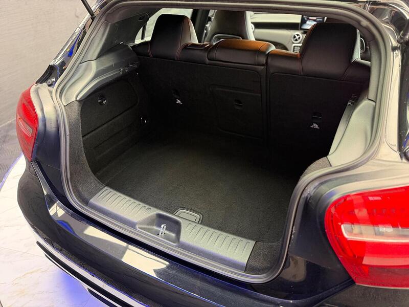 Mercedes-Benz A Class 1.5 A180d AMG Line Euro 6 (s/s) 5dr - U61