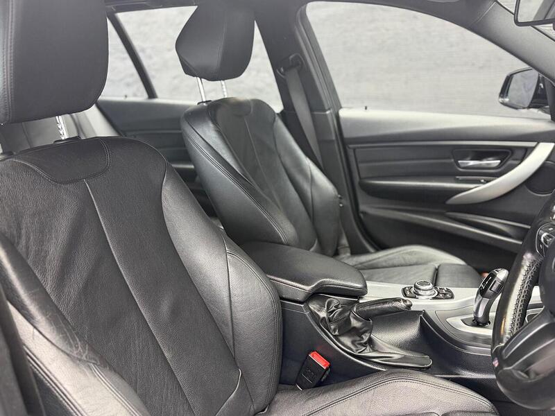 BMW 3 Series 2.0 320d M Sport Touring Auto Euro 5 (s/s) 5dr - U75