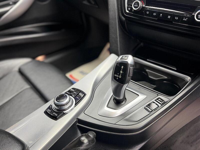 BMW 3 Series 2.0 320d M Sport Touring Auto Euro 5 (s/s) 5dr - U75
