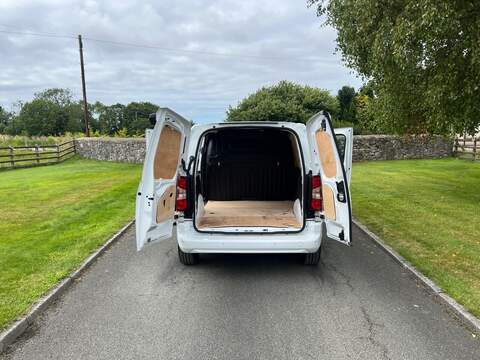 Vauxhall Combo Turbo D 2300 Pro - U10