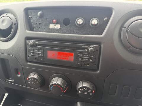 Vauxhall Movano CDTi 3500 - U100