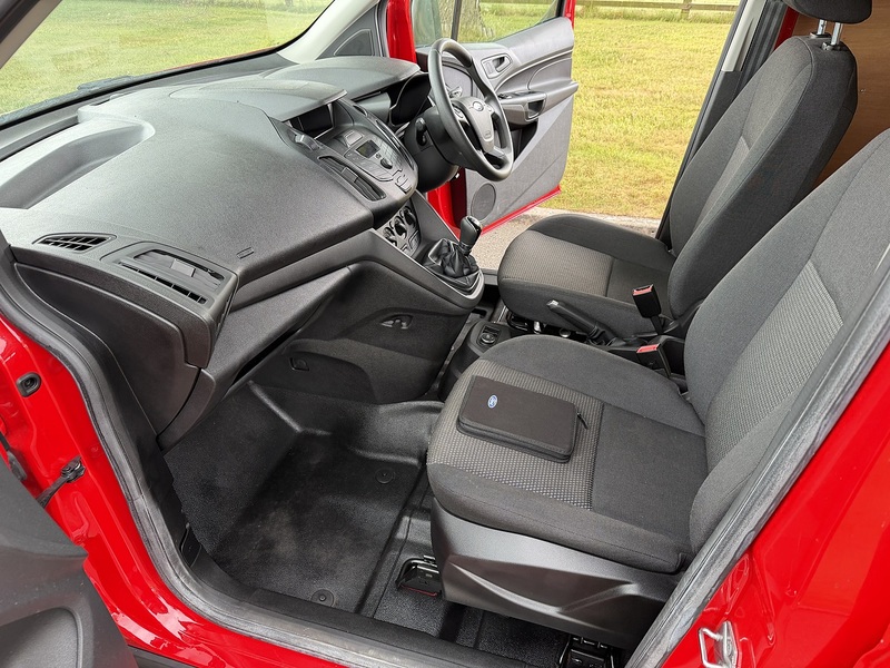 Ford Transit Connect TDCi 210 - U101