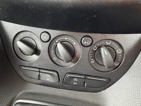 Ford Transit Connect TDCi 210 - U101