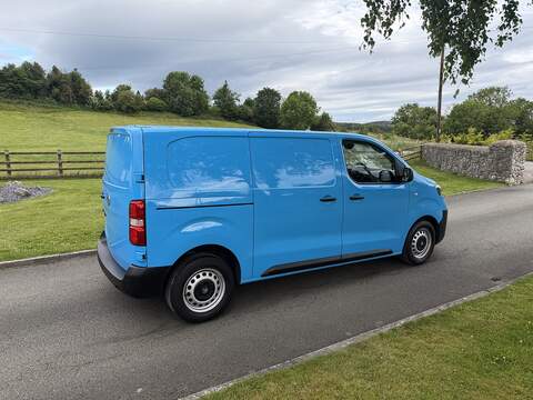 Vauxhall Vivaro Turbo D Prime - U102