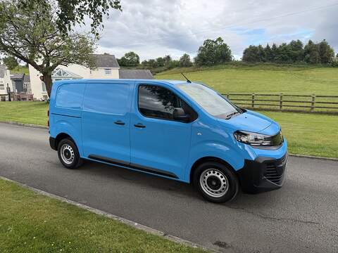Vauxhall Vivaro Turbo D Prime - U102