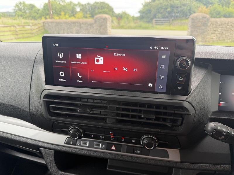 Vauxhall Vivaro Turbo D Prime - U102