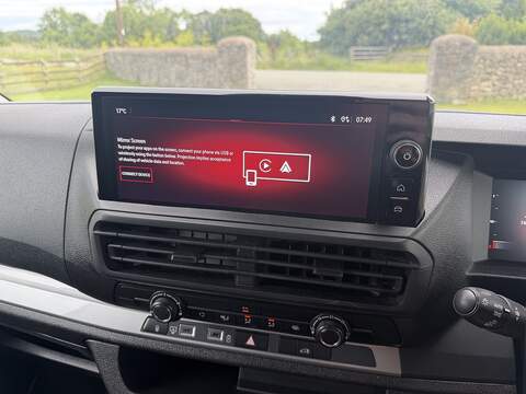 Vauxhall Vivaro Turbo D Prime - U102