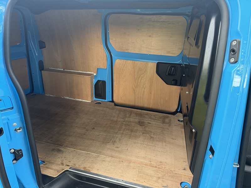 Vauxhall Vivaro Turbo D Prime - U102