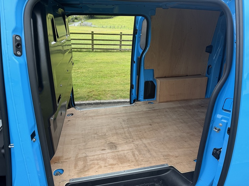 Vauxhall Vivaro Turbo D Prime - U102