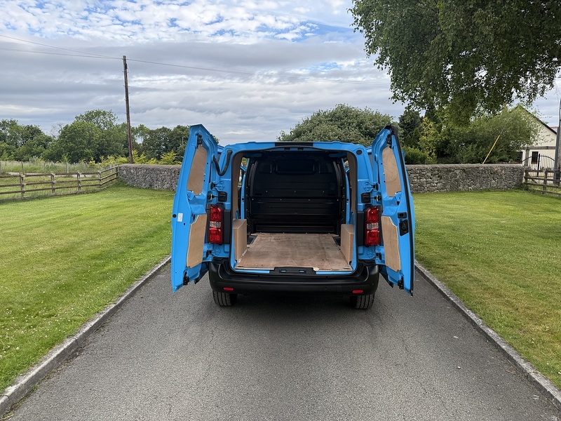 Vauxhall Vivaro Turbo D Prime - U102