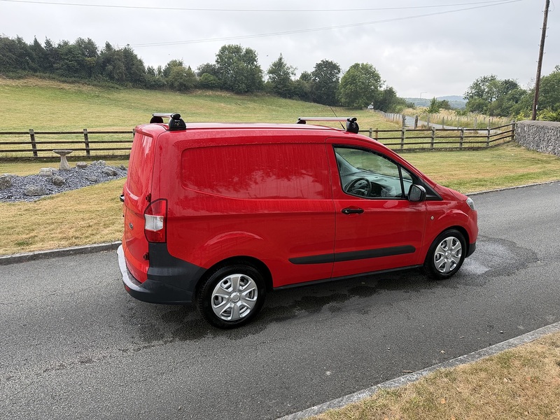 Ford Transit Courier TDCi Leader - U103
