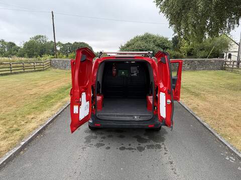 Ford Transit Courier TDCi Leader - U103
