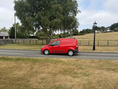 Ford Transit Courier TDCi Leader - U104