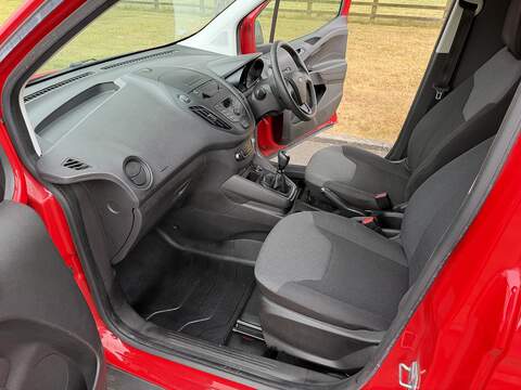 Ford Transit Courier TDCi Leader - U104