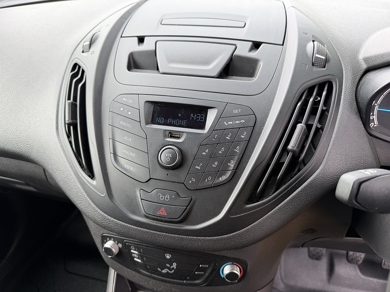 Ford Transit Courier TDCi Leader - U104