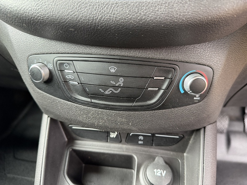 Ford Transit Courier TDCi Leader - U104