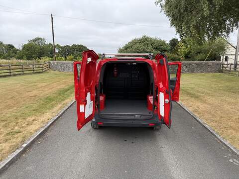 Ford Transit Courier TDCi Leader - U104