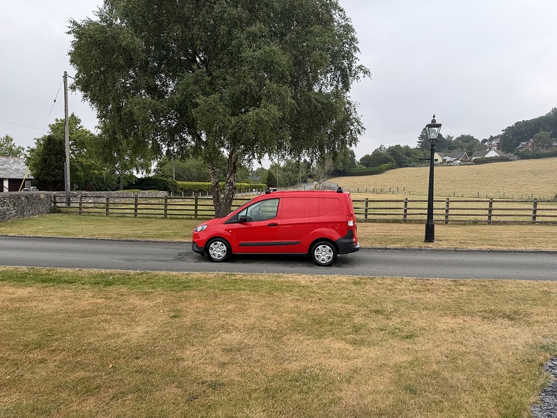 Ford Transit Courier TDCi Leader - U105