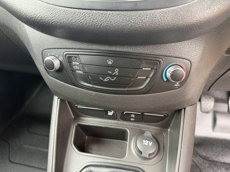 Ford Transit Courier TDCi Leader - U105