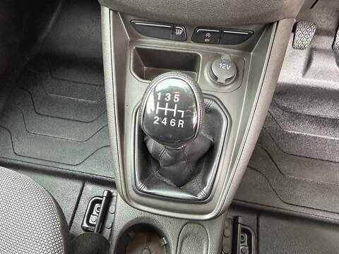 Ford Transit Courier TDCi Leader - U105
