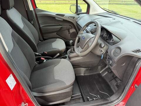 Ford Transit Courier TDCi - U106