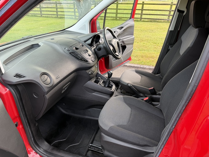 Ford Transit Courier TDCi - U106