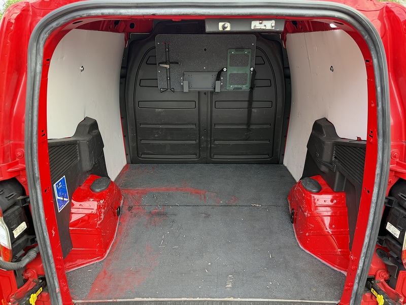 Ford Transit Courier TDCi - U106