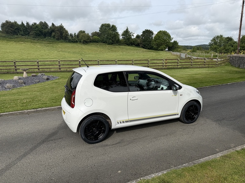 Volkswagen up! Street up! - U108