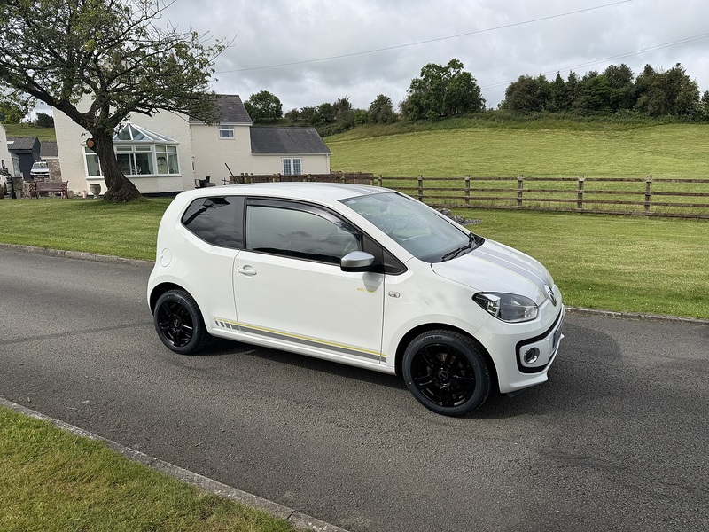 Volkswagen up! Street up! - U108