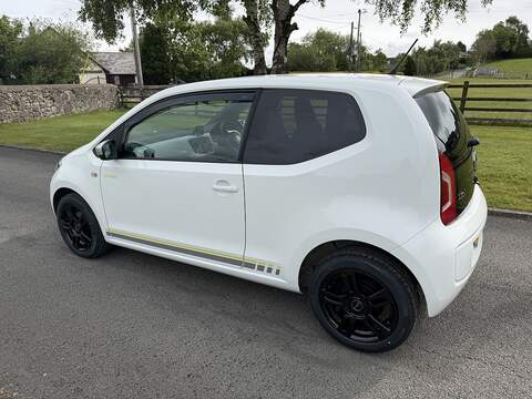 Volkswagen up! Street up! - U108