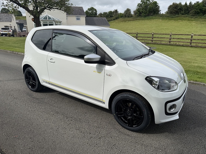 Volkswagen up! Street up! - U108