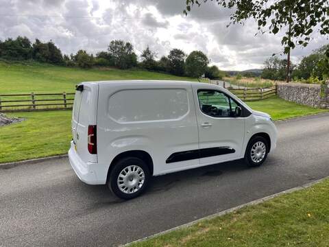 Vauxhall Combo Turbo D 2300 Pro - U11