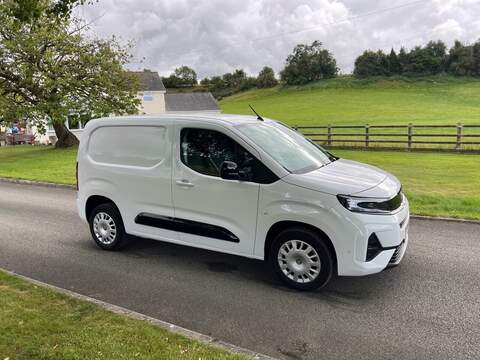 Vauxhall Combo Turbo D 2300 Pro - U11