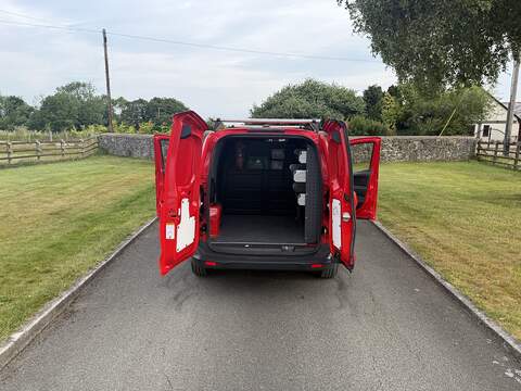 Ford Transit Courier TDCi - U110