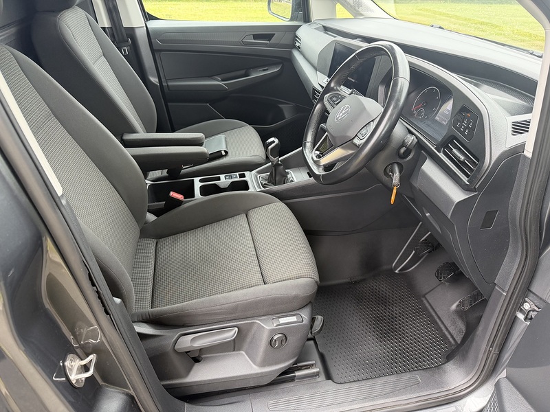 Volkswagen Caddy TDI C20 Commerce Pro 4motion - U114
