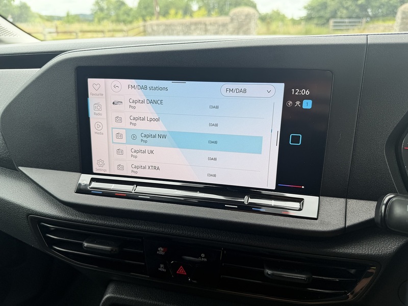 Volkswagen Caddy TDI C20 Commerce Pro 4motion - U114