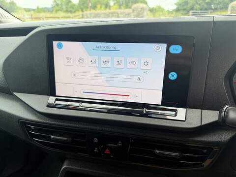 Volkswagen Caddy TDI C20 Commerce Pro 4motion - U114