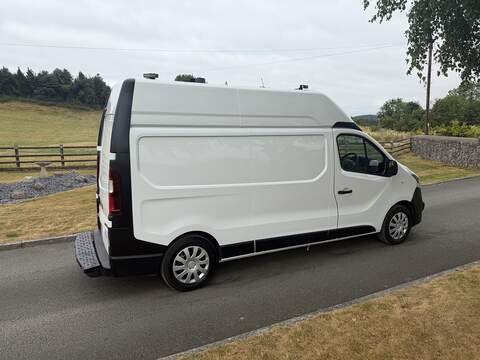 Vauxhall Vivaro CDTi 2900 BiTurbo ecoTEC - U122