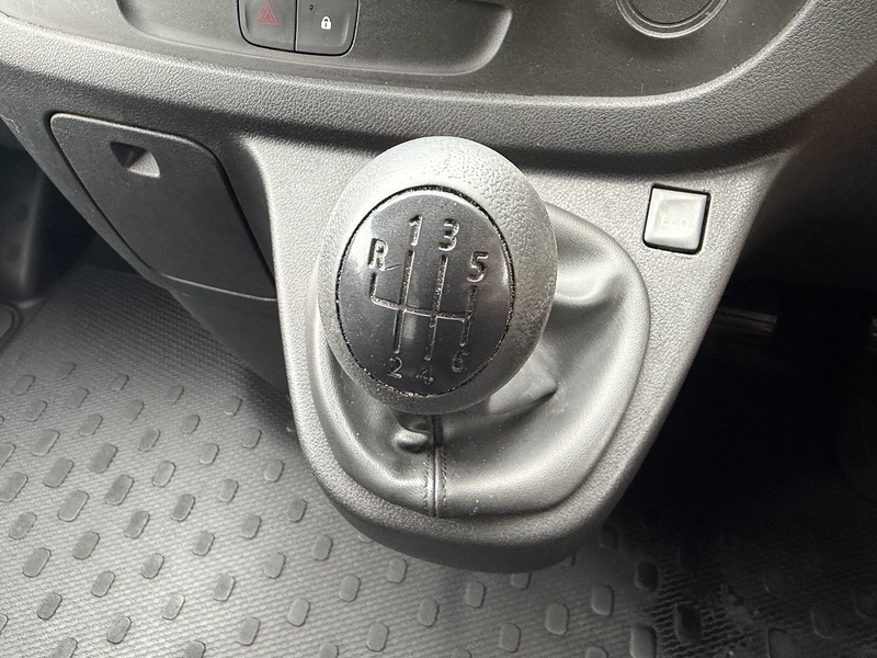 Vauxhall Vivaro CDTi 2900 BiTurbo ecoTEC - U122
