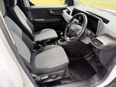 Ford Transit Courier EcoBoost Limited - U124
