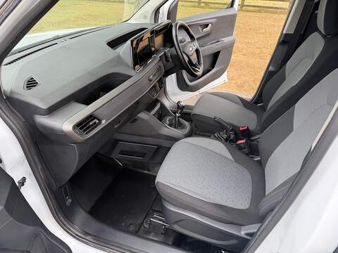 Ford Transit Courier EcoBoost Limited - U124