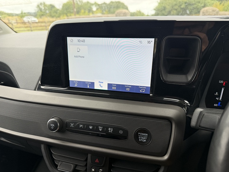 Ford Transit Courier EcoBoost Limited - U124