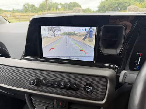 Ford Transit Courier EcoBoost Limited - U124