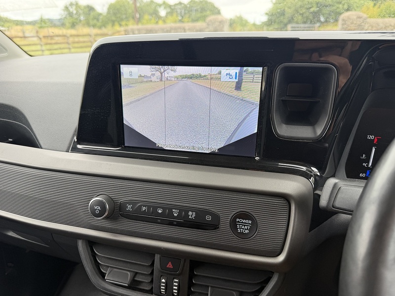 Ford Transit Courier EcoBoost Limited - U124