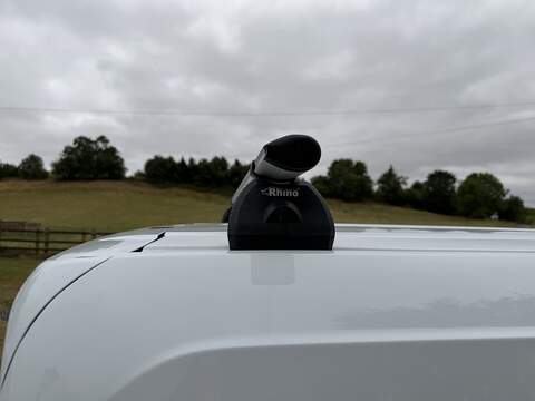 Ford Transit Courier EcoBoost Limited - U124