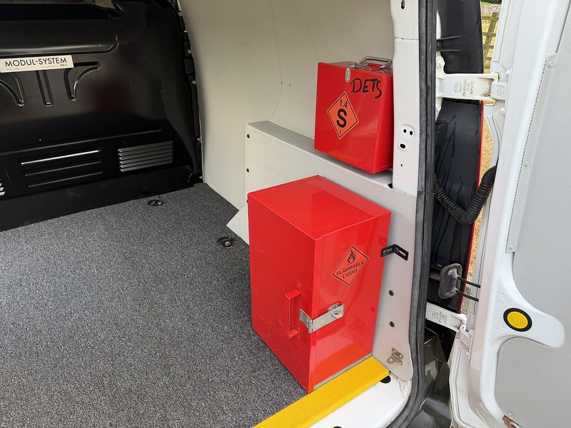 Ford Transit Connect 220 EcoBlue Leader - U126